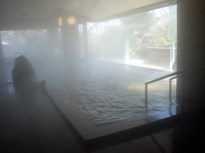 �V���̎R����@�O���[���z�e���y�����s���z