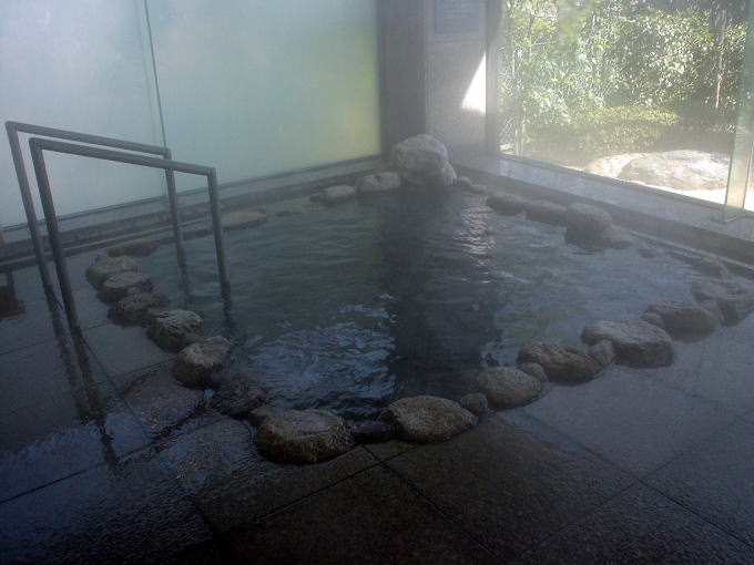 �V���̎R����@�O���[���z�e���y�����s���z