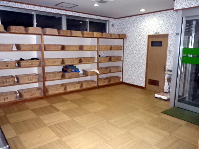 ���ʂ�鉷��y�����s���z