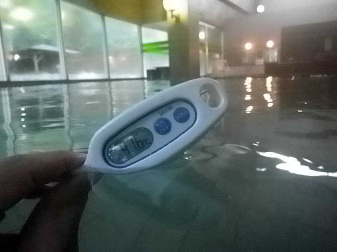 ���ʂ�鉷��y�����s���z