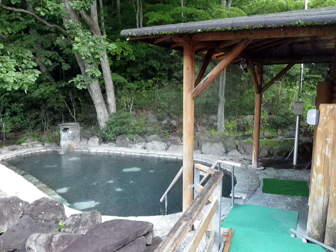 ���ʂ�鉷��y�����s���z