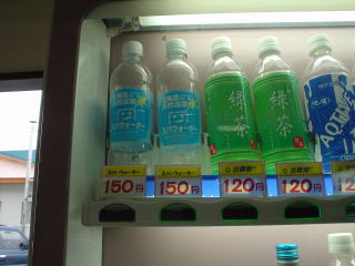 ���V���� ���V����z�e���y�����s���z