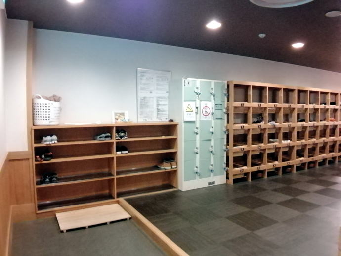 ��������@������������z�e���y�����s���z