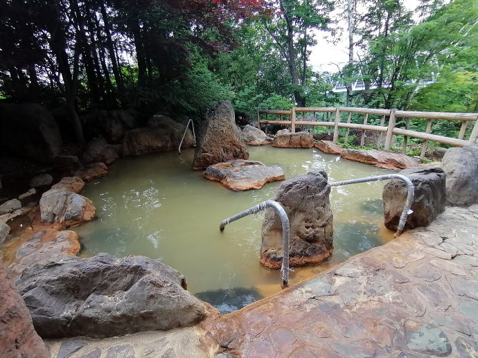 ��������@������������z�e���y�����s���z