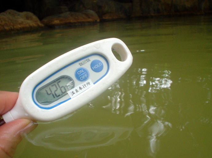 ��������@������������z�e���y�����s���z