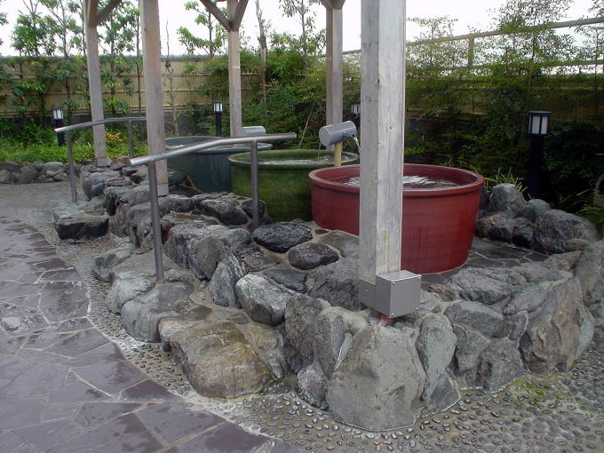 �\���A�[�g���C�N����@�X�p�o���C������y�����s���z