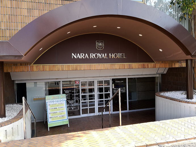 �V���̓�����@�ޗǃ��C�����z�e���y�����s���z