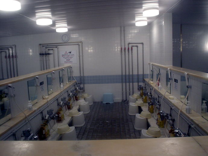 �V���̓�����@�ޗǃ��C�����z�e���y�����s���z