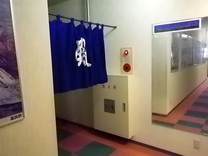 �\���x����@���_�t�y�����s���z