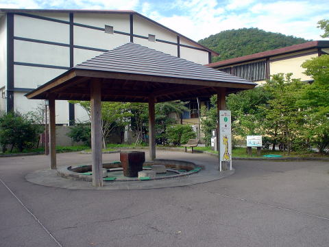 �_�剷��@�����L��y�����s���z