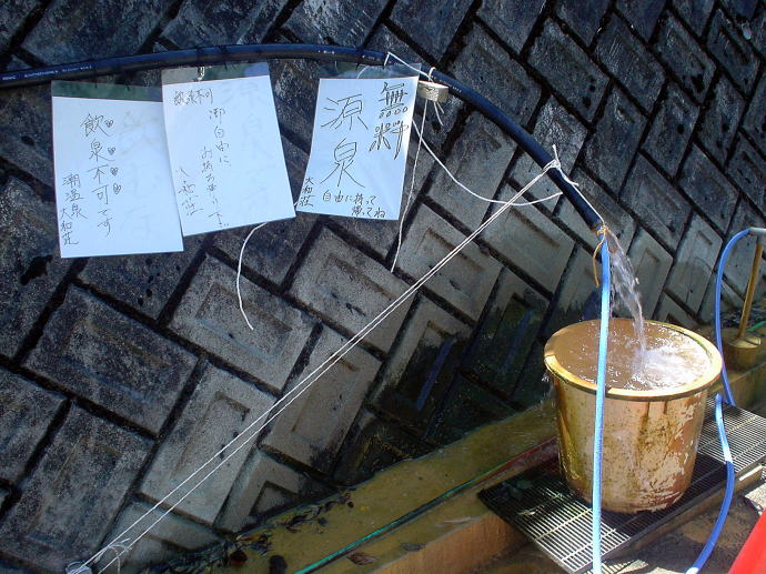 ������@��a���y�����s���z