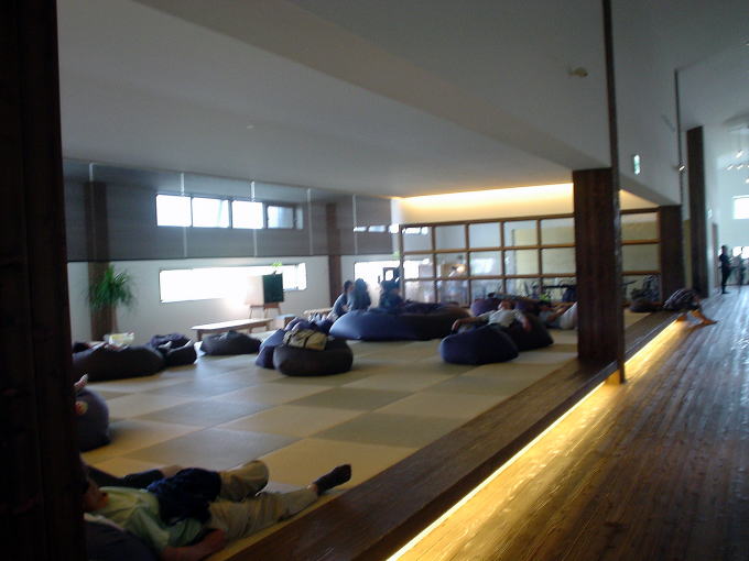 ���̎R�Љ�����@�A�N�A�C�O�j�X�y�����s���z