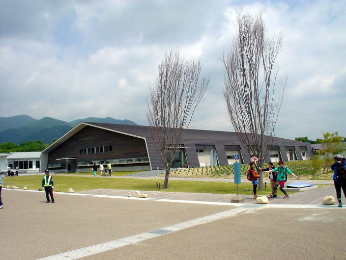 ���̎R�Љ�����@�A�N�A�C�O�j�X�y�����s���z