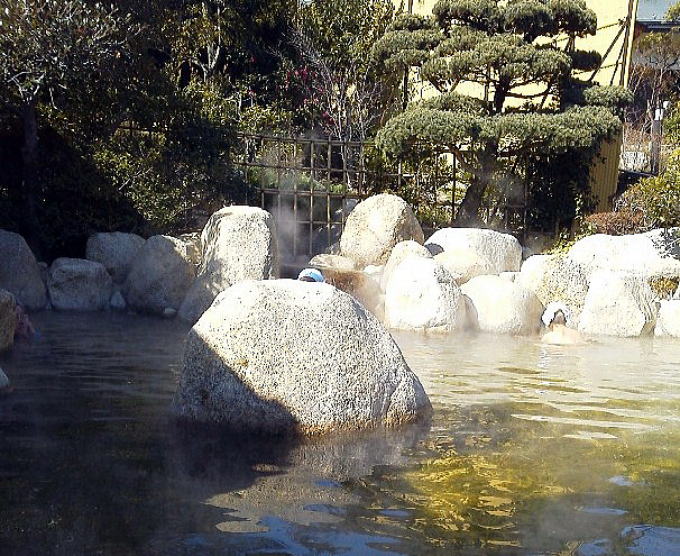 �V���̎R����@�O���[���z�e���y�����s���z